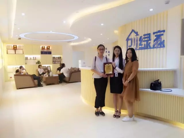 熱烈祝賀上海青浦陳總、萬總簽約創綠家！