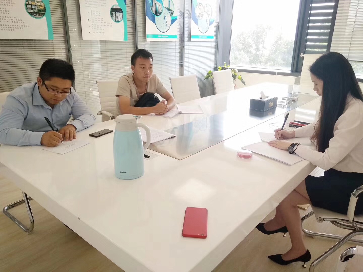 熱烈祝賀黃總、彭總簽約創綠家衢州市區級代理！