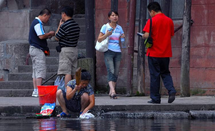 使用洗衣粉會(huì)導(dǎo)致環(huán)境污染嗎？