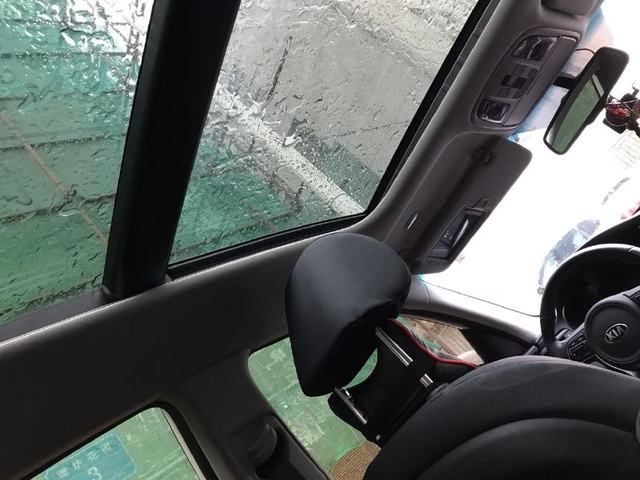 一輛汽車怎么能不受潮呢？