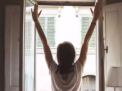 通風(fēng)半年甲醛仍超標(biāo)？甲醛治理要注意