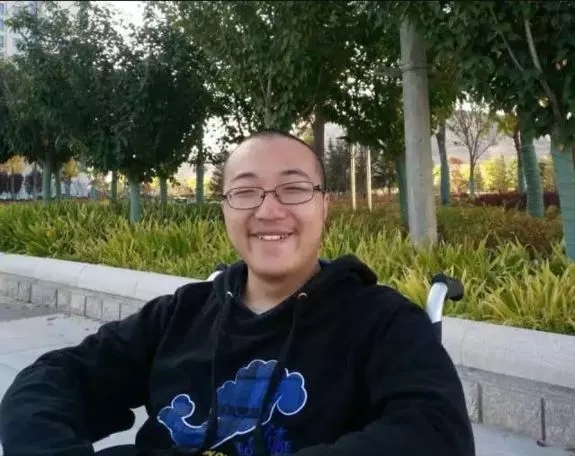 青春是用來奮斗的，除甲醛的青春最美麗！