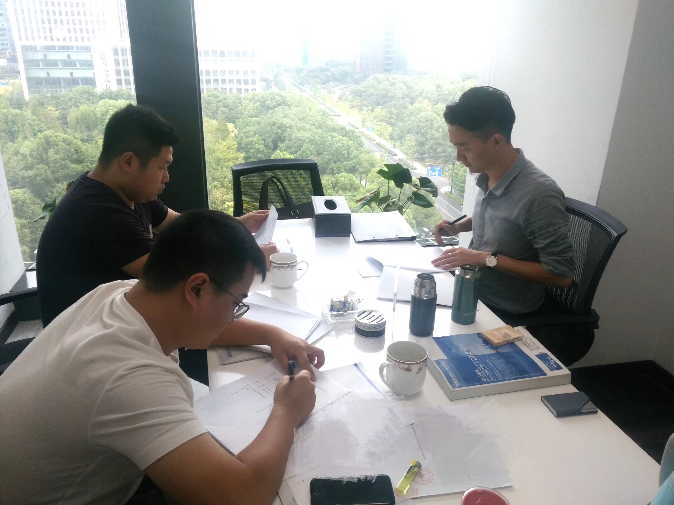 熱烈祝賀徐總團隊簽約創綠家上饒市區級代理！