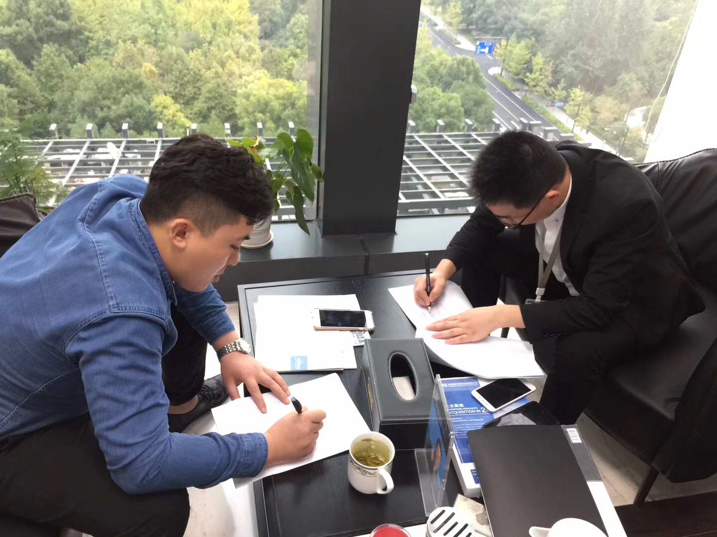 熱烈祝賀商總簽約創(chuàng)綠家烏魯木齊市區(qū)級(jí)代理！