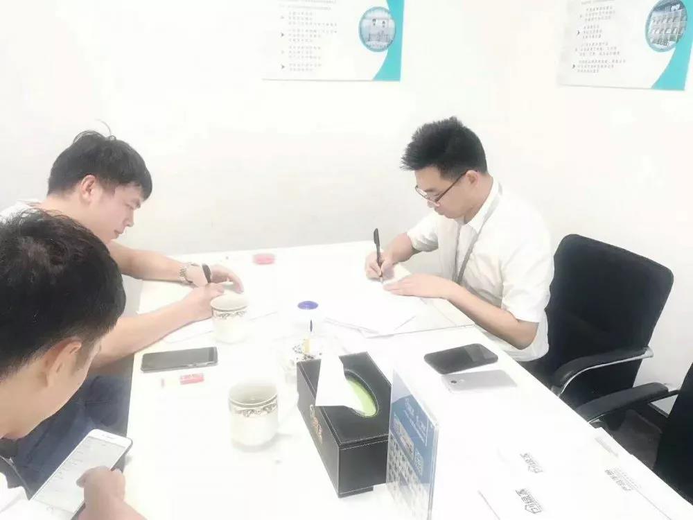 熱烈祝賀王總簽約創綠家江蘇省無錫市區級代理！