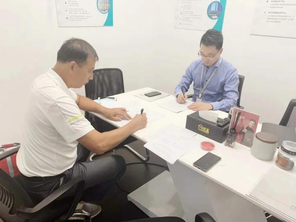 熱烈祝賀肖總簽約創(chuàng)綠家山東省濰坊市區(qū)級代理! 熱烈祝賀肖總簽約創(chuàng)綠家山東省濰坊市區(qū)級代理!