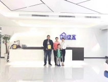 熱烈祝賀米總一家簽約創(chuàng)綠家泰安市區(qū)級代理！