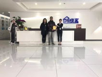 熱烈祝賀斯總夫婦簽約創綠家上海市區級代理!